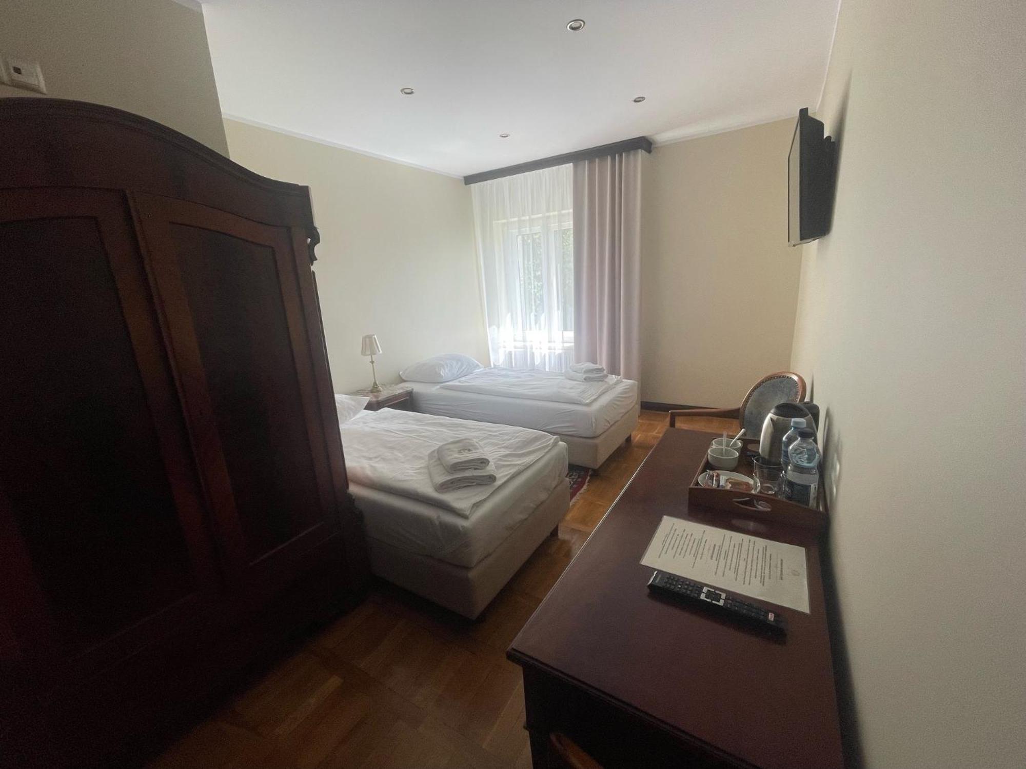 Palac Klanino Экстерьер фото