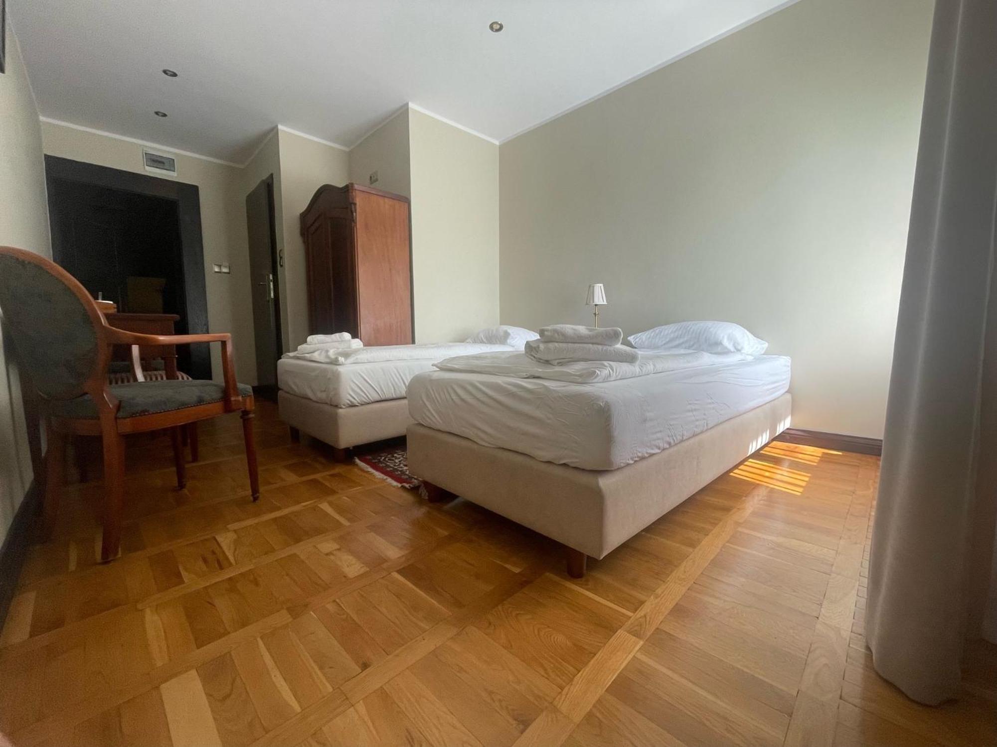 Palac Klanino Экстерьер фото
