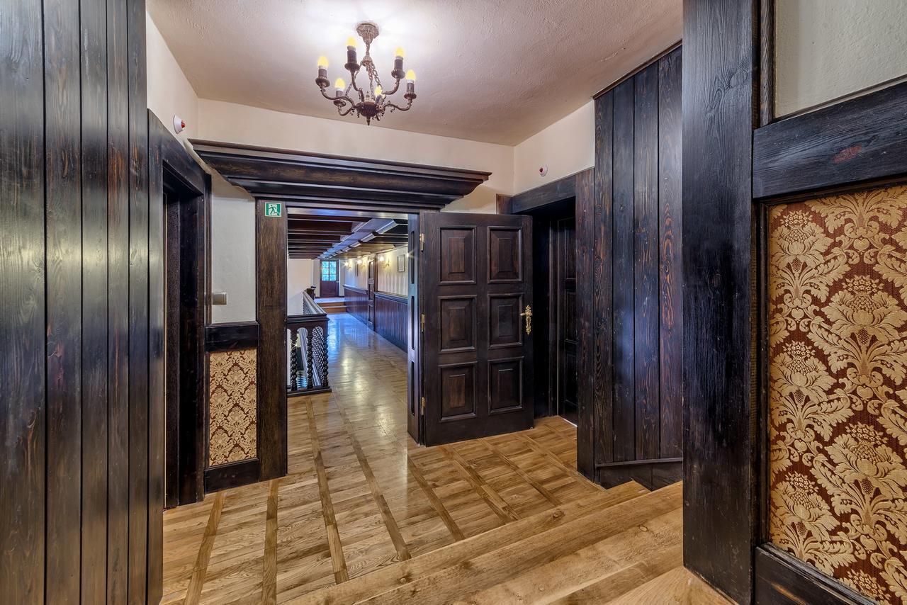 Palac Klanino Экстерьер фото